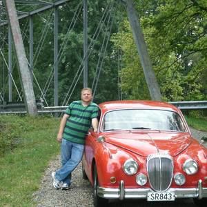 Meet your Posher, Eric